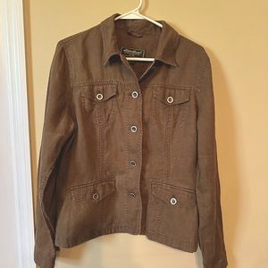 Eddie Bauer light weight jacket.  In great condition!